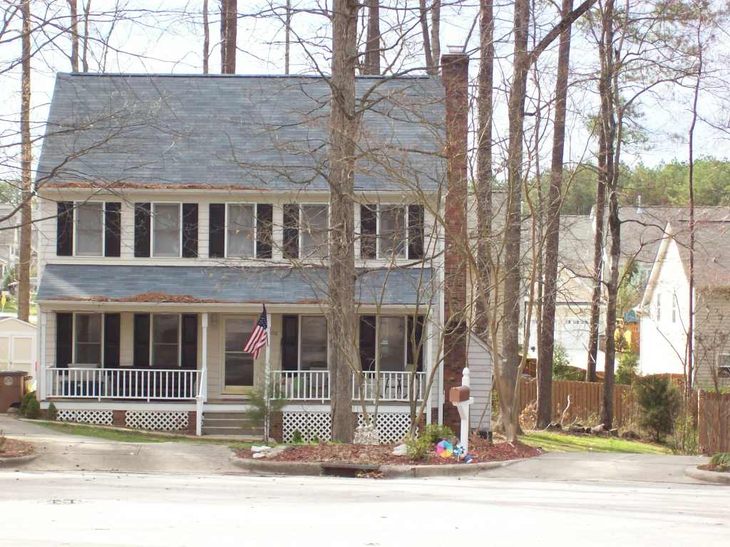 Amherst Creek front exterior 3